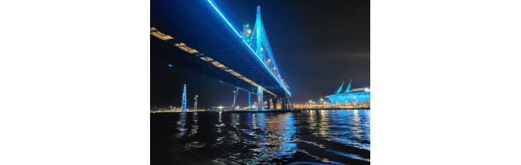 Огни залива и разводные мосты в сопровождении живой музыки (2025-10-18)