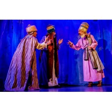 Спектакль Дары четвертого волхва Г Петров Рождественский спектакль для семейного просмотра Интермедия с Дедом Морозом и Снегурочкой 6 (2026-01-02) Спектакль Дары четвертого волхва Г Петров Рождественский спектакль для семейного просмотра Интермедия с Дедом Морозом и Снегурочкой 6 (2026-01-02)